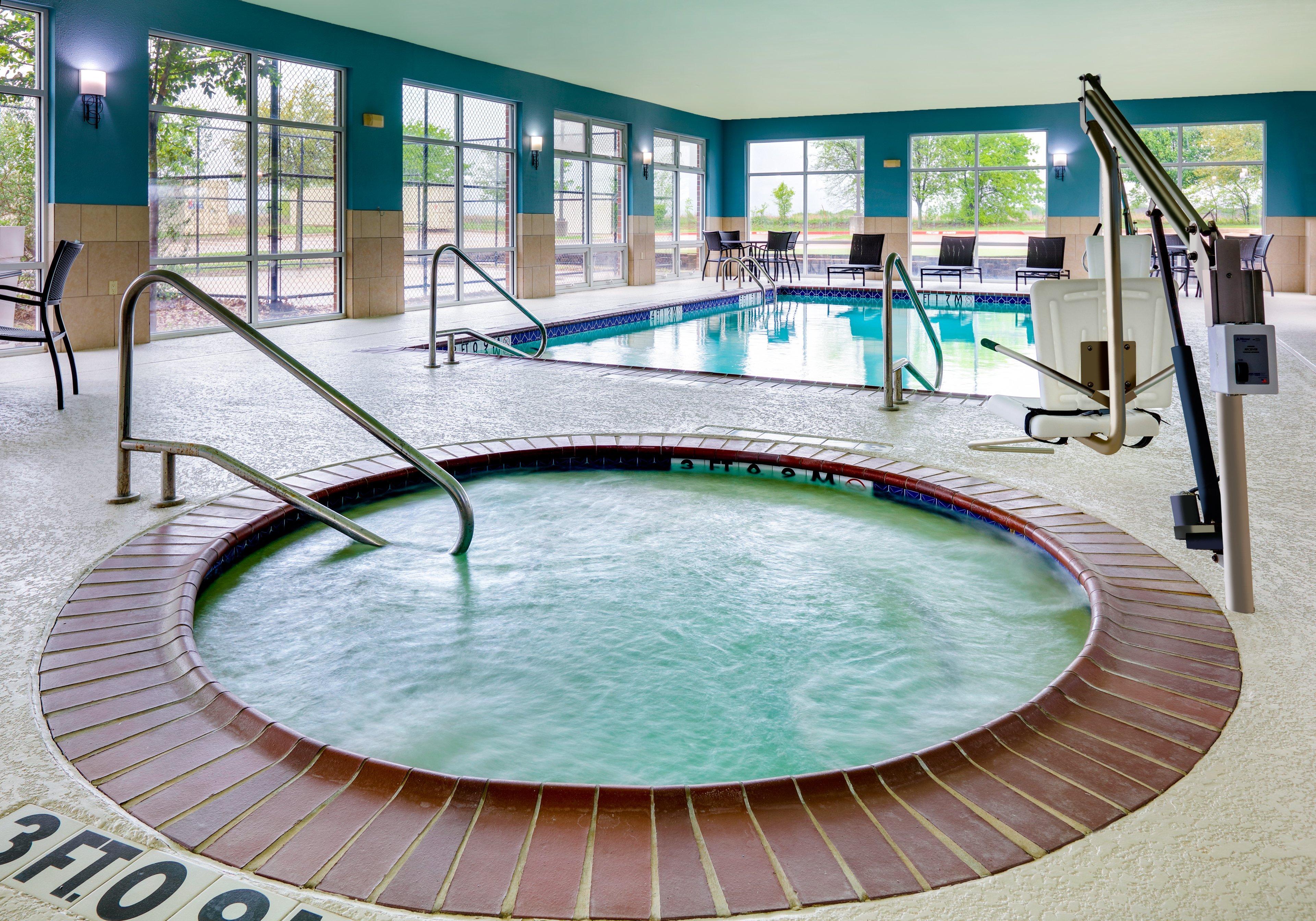 Holiday Inn Express Hotel & Suites Cleburne By Ihg Exteriör bild