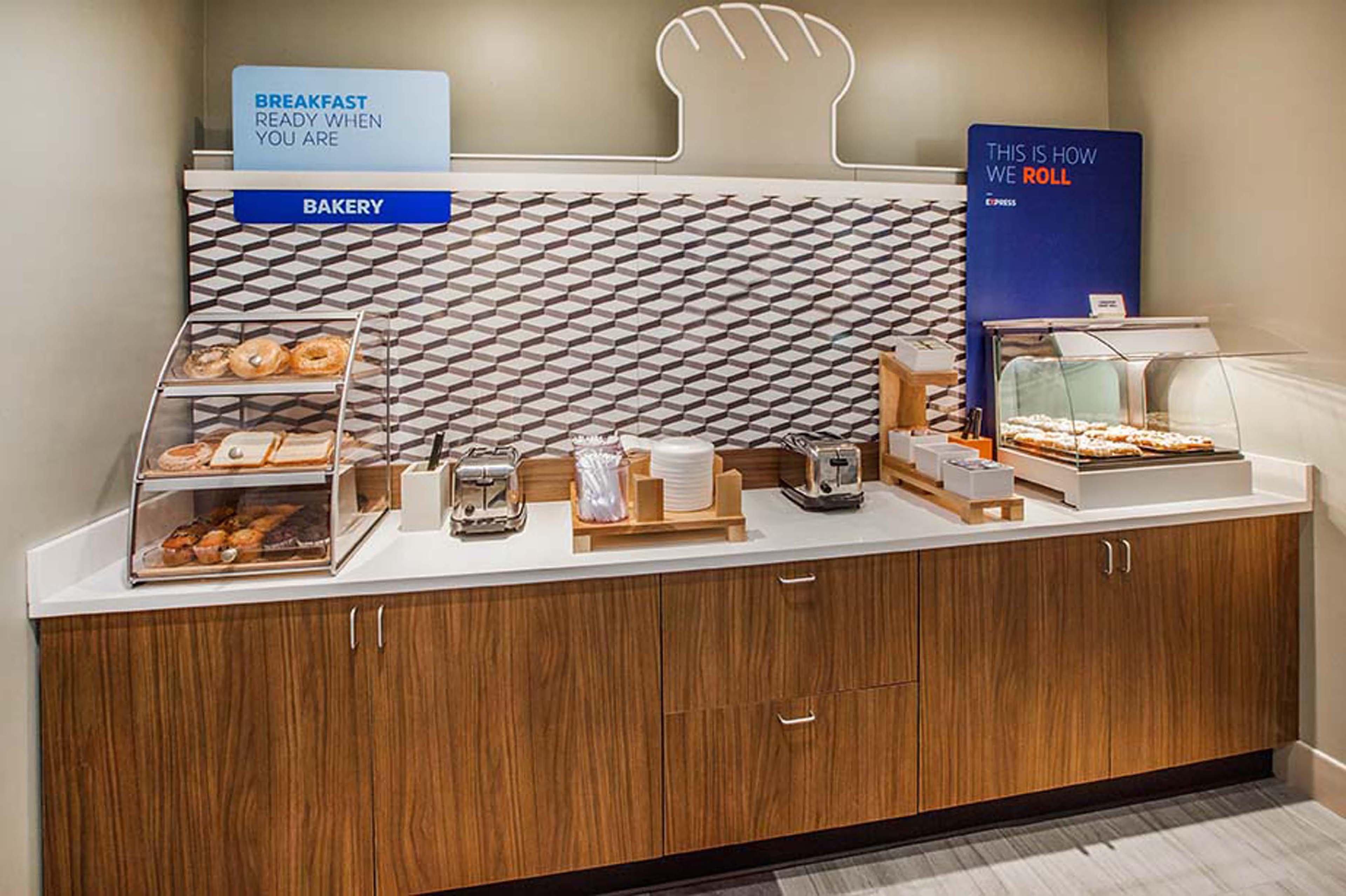 Holiday Inn Express Hotel & Suites Cleburne By Ihg Exteriör bild