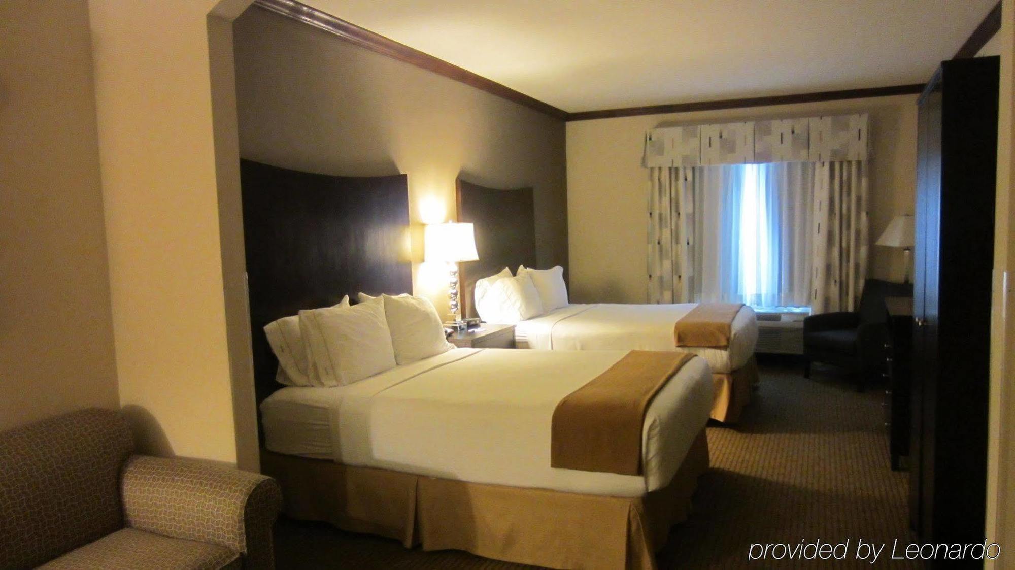 Holiday Inn Express Hotel & Suites Cleburne By Ihg Exteriör bild